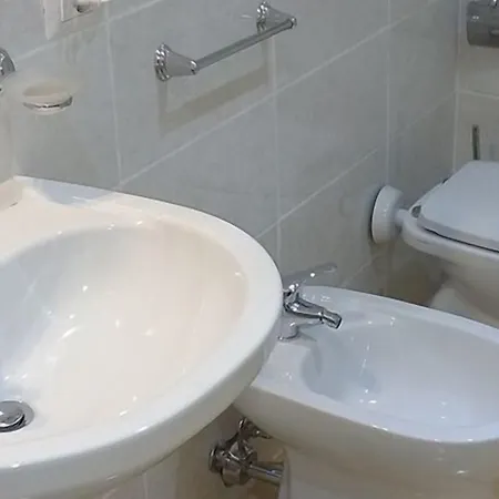 Al Giglio - 4* كارياتي