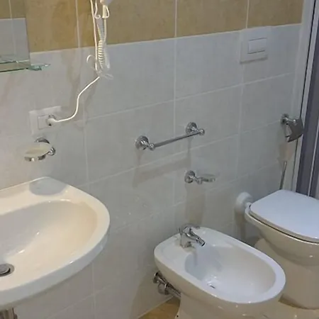 Al Giglio - بيت ضيافة كارياتي